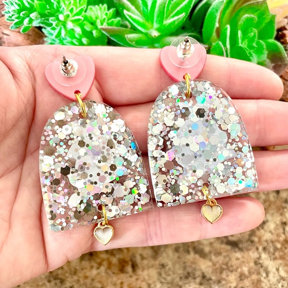 The White Rabbit Acrylic Earrings - Picture 5 of 5